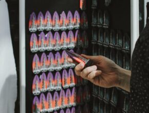 hűtőmágnes ajándék